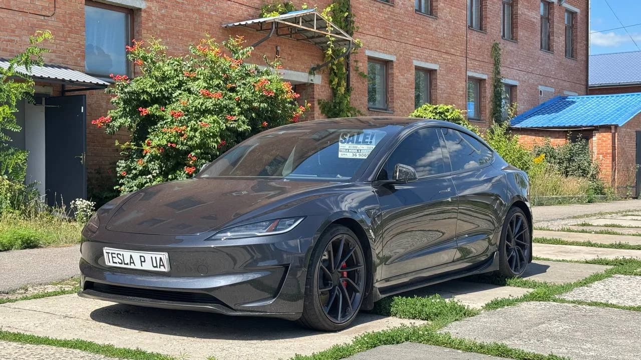 Tesla Model 3 2024+ Highland Performance